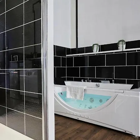 Balneo Romantique, Cosy Et Chic * Roubaix